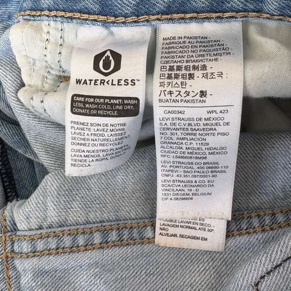 Levi's Women's Size 30x31 '94 Baggy Straight Leg & Distressed Jeans Medium Wash - Picture 8 of 9